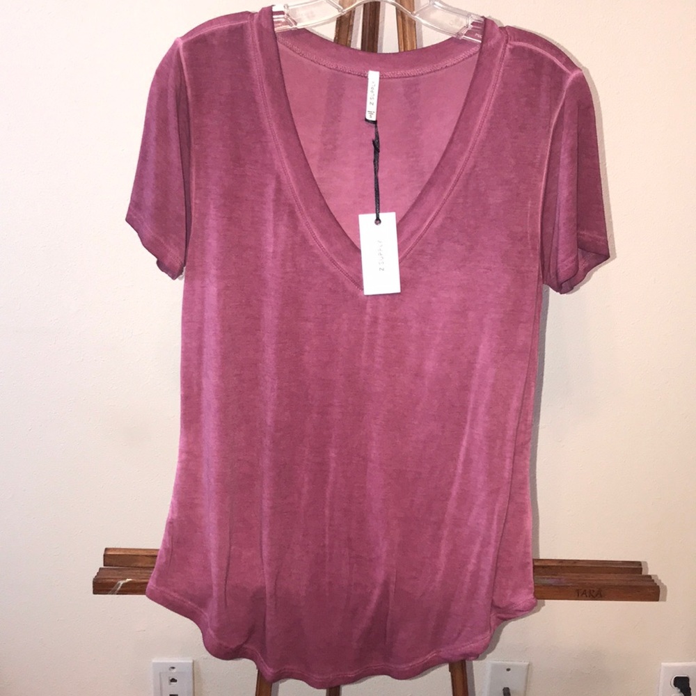 Z Supply v-neck T-shirt size S